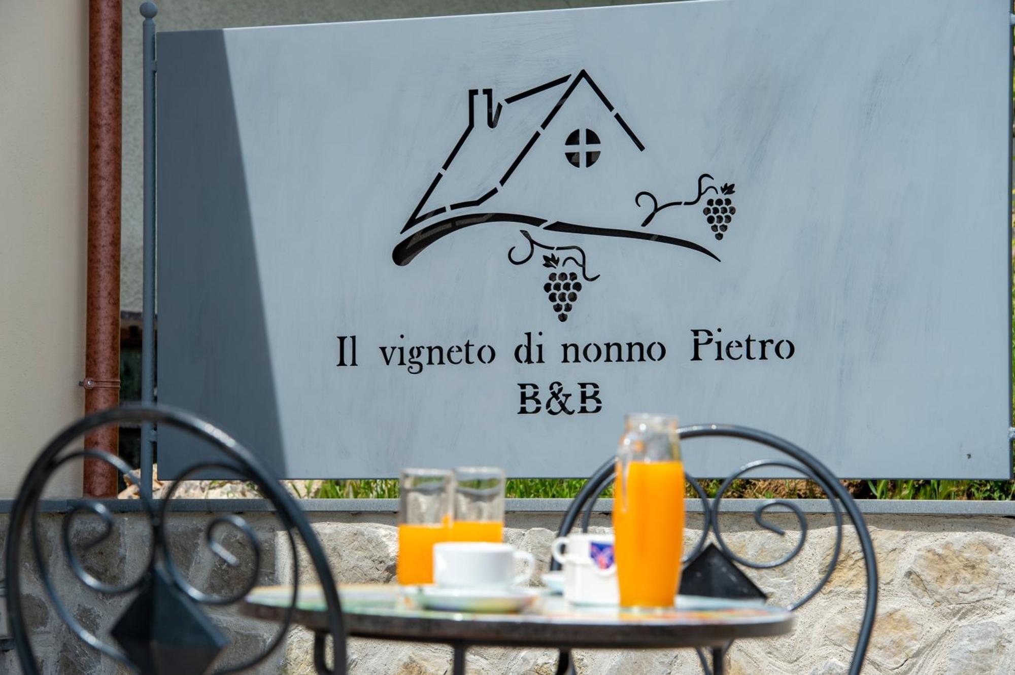 アジェーロラ Il Vigneto Di Nonno Pietro Bed & Breakfast エクステリア 写真